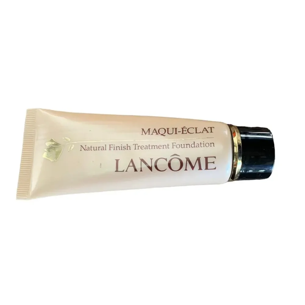 Lancome‎ Maqui-eclat Natural Finish Treatment Foundation Beige 1.35 oz Large